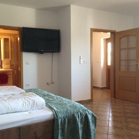 Apartma Valmarin Apartment Spodnje Skofije Bagian luar foto
