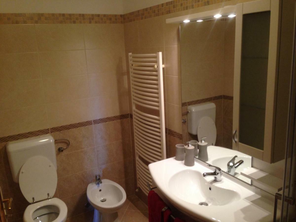 Apartma Valmarin Apartment Spodnje Skofije Bagian luar foto